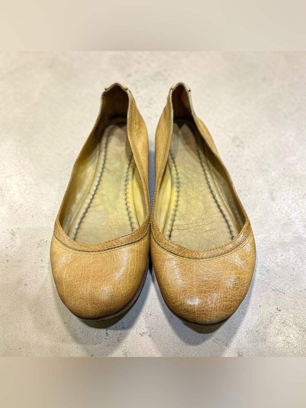 Frye Carson Leather Ballet Flats Mustard Yellow Women Size 8.5 Slip On Shoes